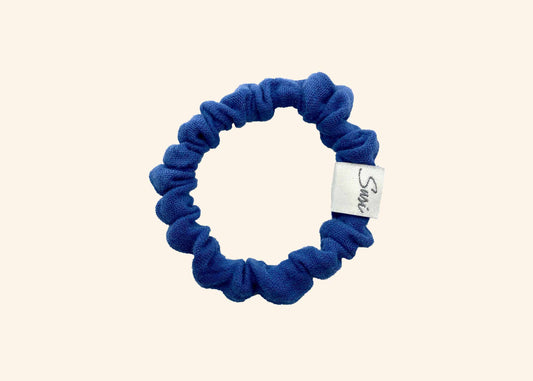 Hair Tie Ease Water Blue Scrunchie Premium Hair Accessories GOTS Cotton Muslin | Sustainable Susi Baumwolle gots Musselin haargummi plastikfrei bio kautschuk blau
