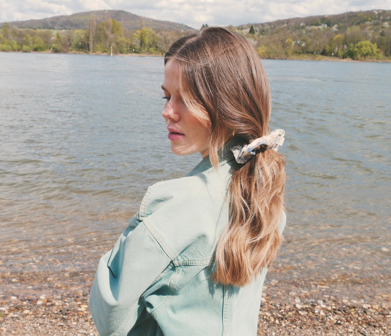 Scrunchie Faded Flowers